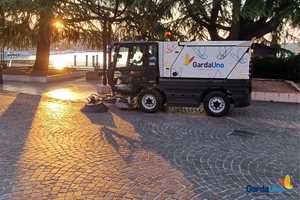 Due nuove spazzatrici per il settore Igiene Urbana di Garda Uno